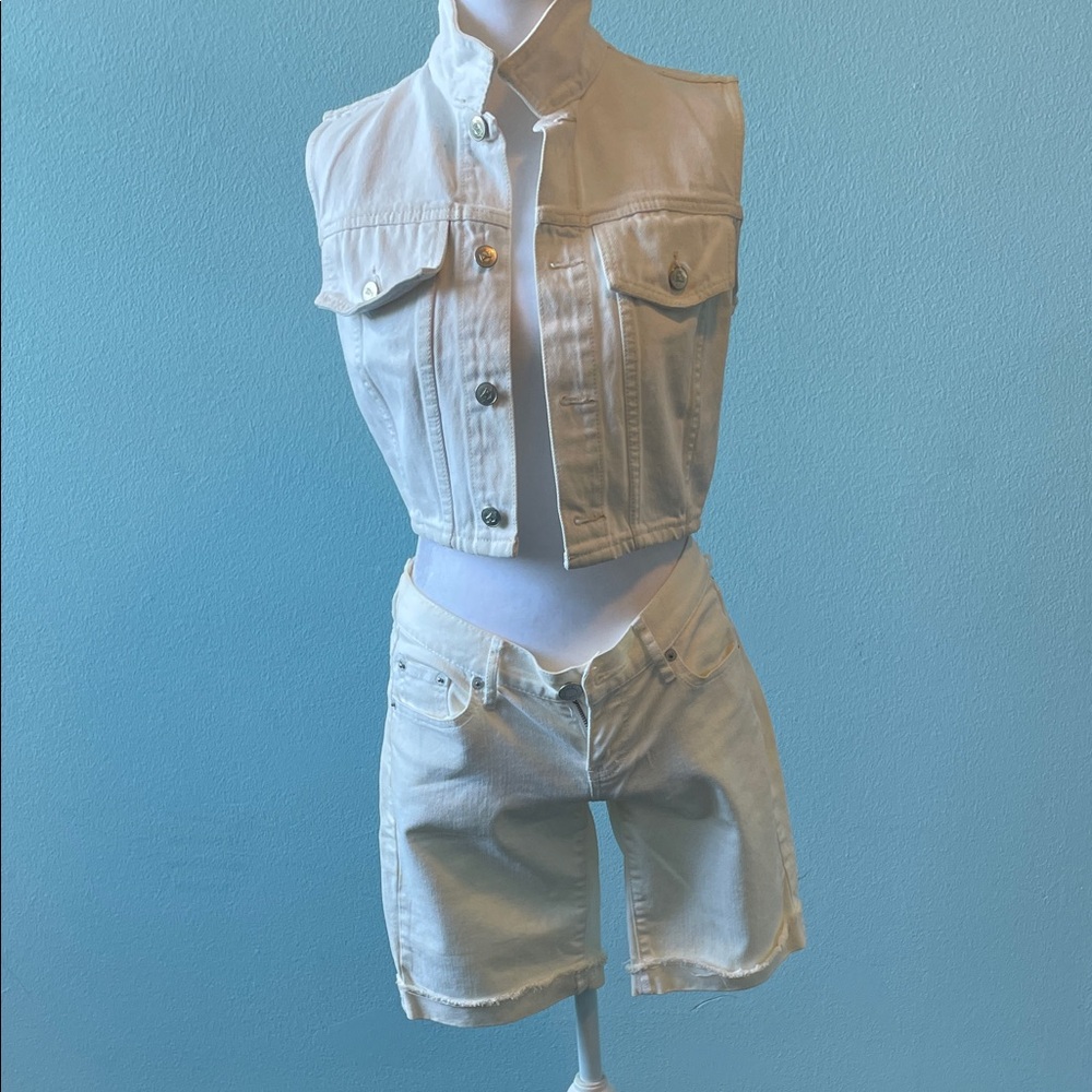 Mossimo Supply Co. White Denim Cutoff shorts w/Cropped Bongo Vest Set